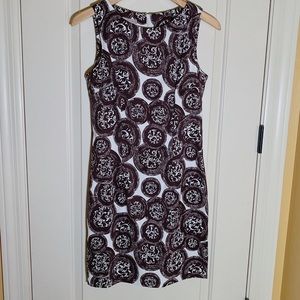 Brown patterned sheath dress